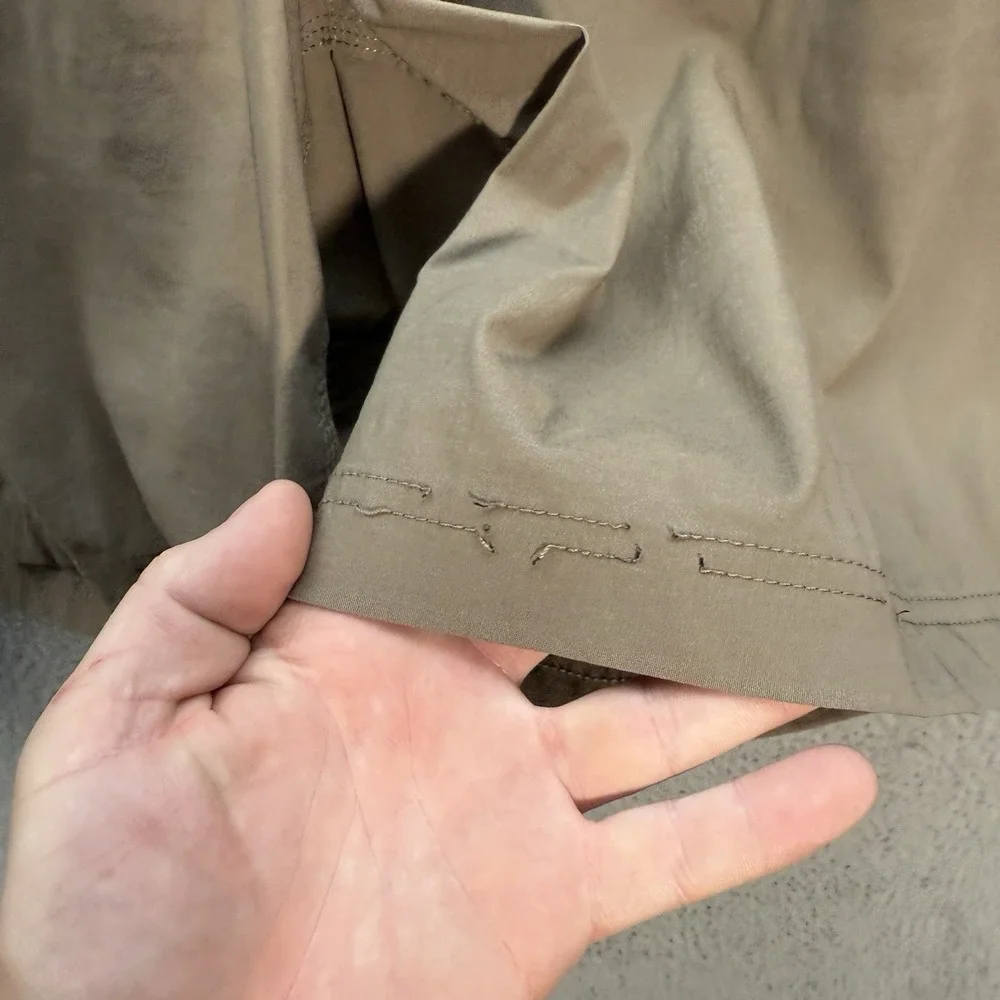 Duluth Trading Co Shorts‎ Mens 46 Brown Flex Dry On The Fly 9